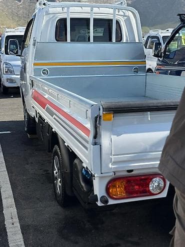 Продажа авто: Hyundai Porter: 2023 г., Автомат, Пикап — 2