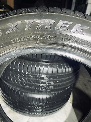 Шины 215 / 55 / R 17, Лето, Б/у, Комплект, Легковые, Maxtrek