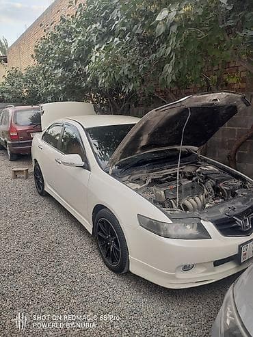 порог: Honda Accord: 2003 г., Бензин, Седан — 4