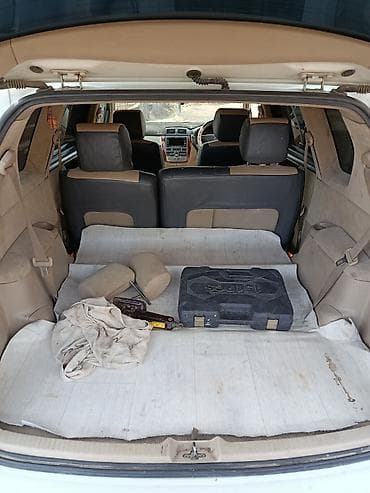 продаю спада: Toyota Ipsum: 2001 г., Автомат, Бензин, Минивэн — 2