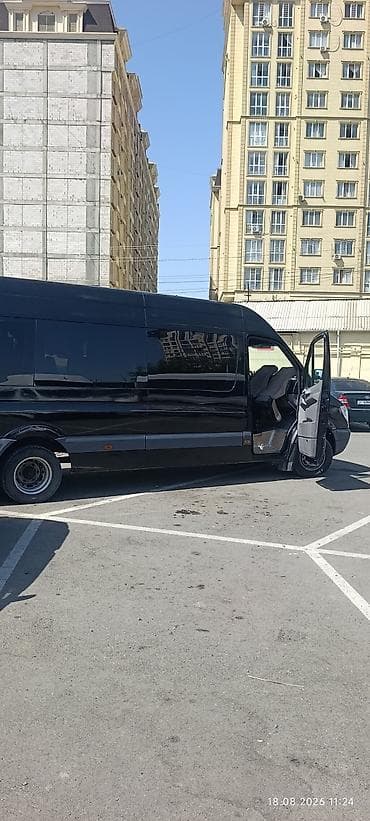 скупка ковра: Пассажирский микроавтобус Mercedes‑Benz Sprinter (длинная база — 5