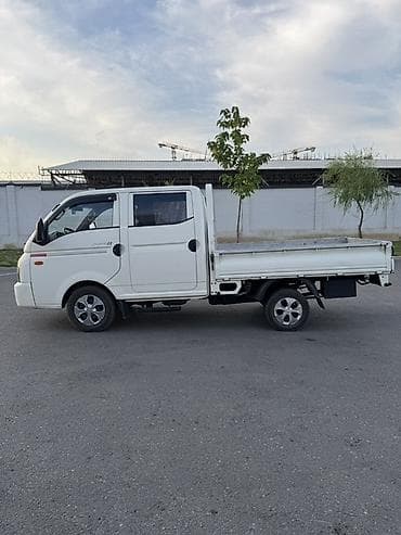 Продажа авто: Hyundai Porter: 2018 г., 2.5 л, Автомат, Дизель, Пикап — 4