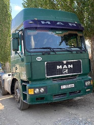 Тягач, MAN, Тентованный