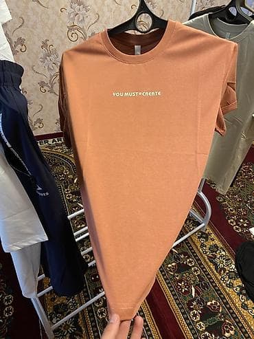 купить туфли замшевые мужские: Футболки унисекс с коротким рукавом и круглым вырезом - Базовый — 4