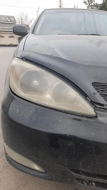 Передняя левая фара Toyota