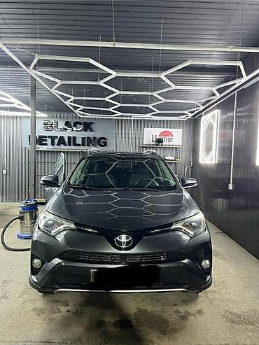 Toyota RAV4: 2016 г., 2.5 л, Автомат, Бензин, Кроссовер