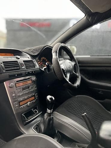Продажа авто: Toyota Avensis: 2004 г., 2 л, Механика, Бензин, Седан — 9
