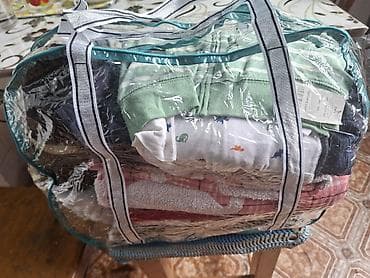 Детские вещи на малчьчика 1 год и покрывала, полотенца