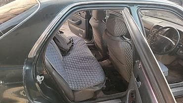 legend: Honda Legend: 1994 г., 3.2 л, Автомат, Бензин, Седан — 5