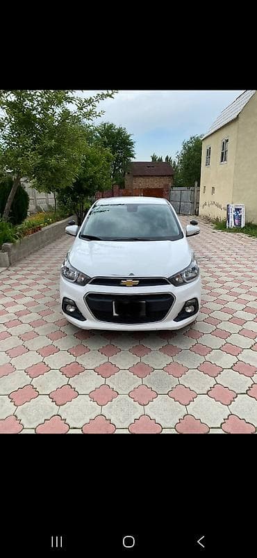 Chevrolet Spark: 2017 г., 1 л, Вариатор, Бензин, Хэтчбэк