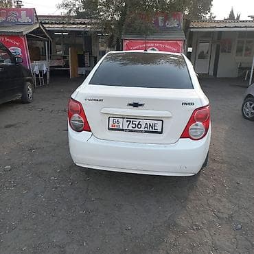 Chevrolet: Chevrolet Aveo: 2012 г., 1.6 л, Механика, Бензин, Седан — 1