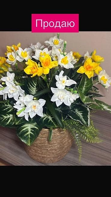 плетёные корзины: Искусственные цветочные композиции в декоративных контейнерах. - — 2