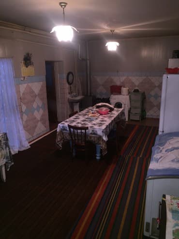 прадаю пол дом: Үй, 300 кв. м, 9 бөлмө — 9