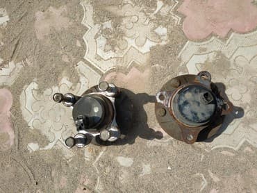 Передняя левая Ступица Toyota Б/у, Оригинал