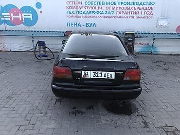 Toyota Corolla: 1990 г., 1.3 л, Автомат, Бензин, Седан — 4