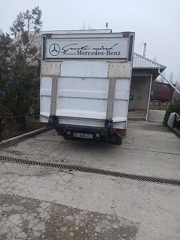 зил капот: Рефрижератор Mercedes-Benz — 2