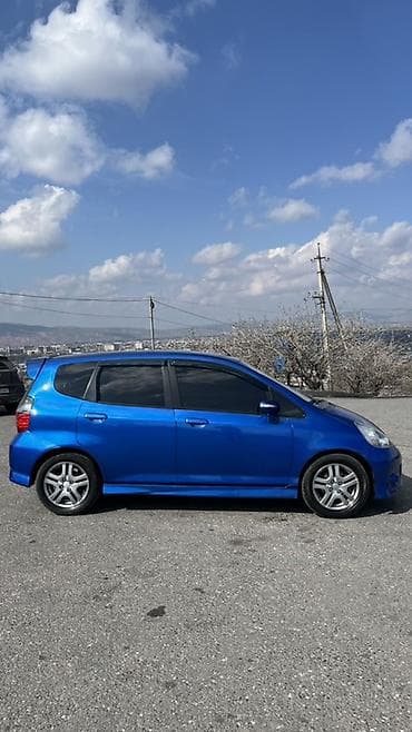авто запчасти фит: Honda Fit: 2007 г., 1.4 л, Вариатор, Бензин, Хэтчбэк — 2