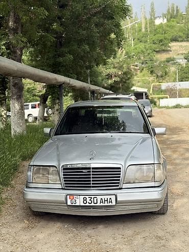 мерс 711: Mercedes-Benz W124: 1994 г., 2 л, Механика, Бензин, Седан — 2