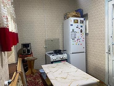 дома с петровка: Срочно продается 3комнатный дом барачного типа в центре города Каракол — 6