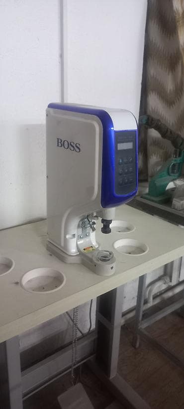 button: Кнопочная машинка BOSS (электропривод) почти новая использовали два — 1
