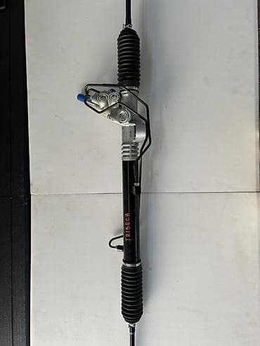 e90 bmw: Рулевая рейка Subaru — 1