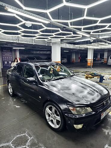 Lexus IS: 2003 г., 2 л, Автомат, Бензин, Седан