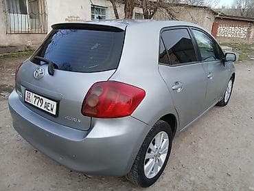 авто японский: Toyota Auris: 2008 г., 2 л, Механика, Дизель, Хэтчбэк — 8