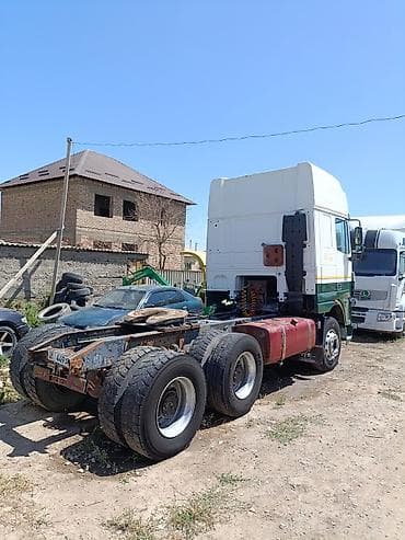 фары на даф: Тягач, DAF, 2003 г., Без прицепа — 1