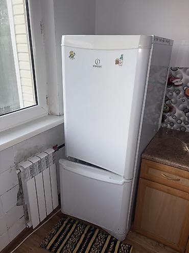 pro mozer: Холодильник Indesit, Б/у, Двухкамерный — 1