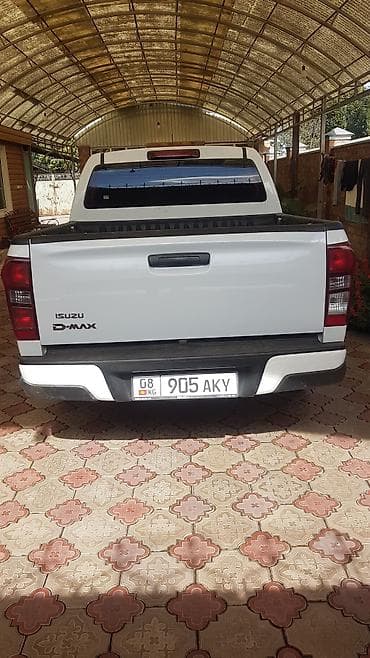 Продажа авто: Isuzu D-Max: 2019 г., 0.3 л, Механика, Дизель, Пикап — 4