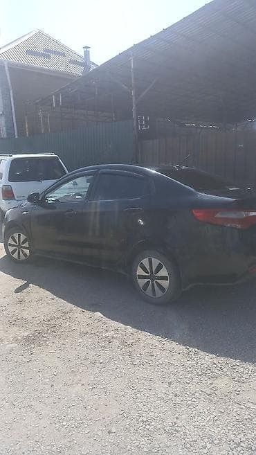 leksus is: Kia Rio: 2012 г., Механика, Седан — 5
