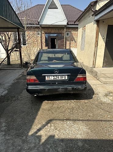 авто на метал: Mercedes-Benz E-Class: 1995 г., Автомат, Газ — 4