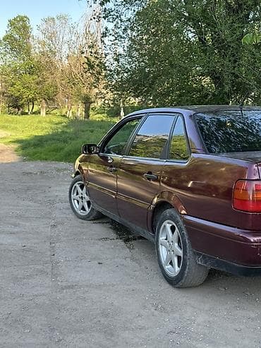 audu a4: Volkswagen Passat: 1993 г., 1.8 л, Ручные, Бензин, Седан — 2