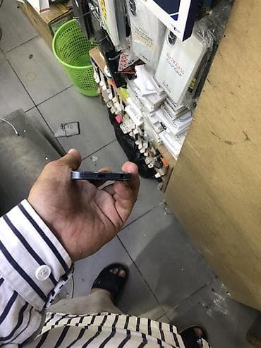 oppo a17: IPhone 5, Б/у, 16 ГБ, Space Gray — 6
