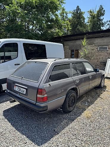 220 mers: Mercedes-Benz W124: 1991 г., 2.3 л, Механика, Бензин, Универсал — 2