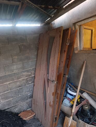 бу эшиктер ош: Ички эшик айнек менен, түсү - Күрөң, Колдонулган — 2