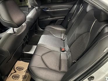 e2 byd: Toyota Camry: 2021 г., 2.5 л, Вариатор, Гибрид, Седан — 7