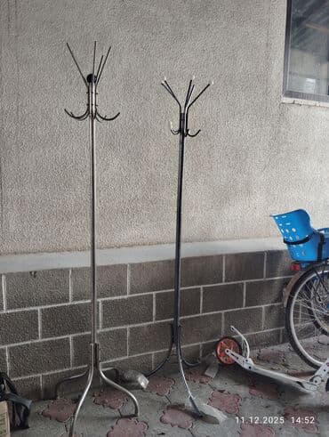 аксессуары для серверных шкафов ролики: Напольные вешалки для одежды (2 шт.) - Тип: стойки-вешалки с крючками — 1