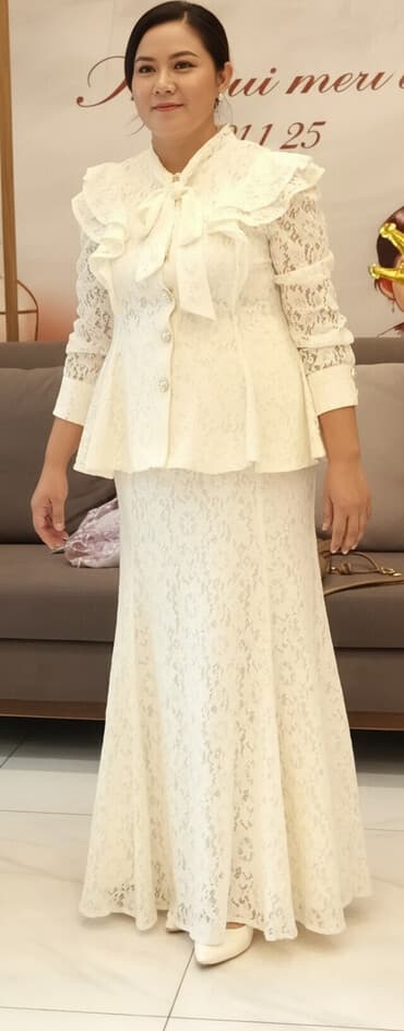 Спецодежда: Ажурный женский комплект в молочном цвете: блуза и длинная юбка из — 1