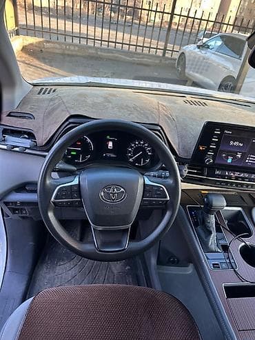 тайота сеана: Toyota Sienna: 2021 г., 2.5 л, Гибрид, Минивэн — 4