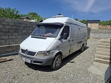 aion s plus: Грузовик, Mercedes-Benz — 1