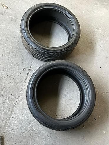 255 40 r20: Пара летних шин 255/40 R20 - Состояние: 85% - Размер: 255/40 R20 - — 2