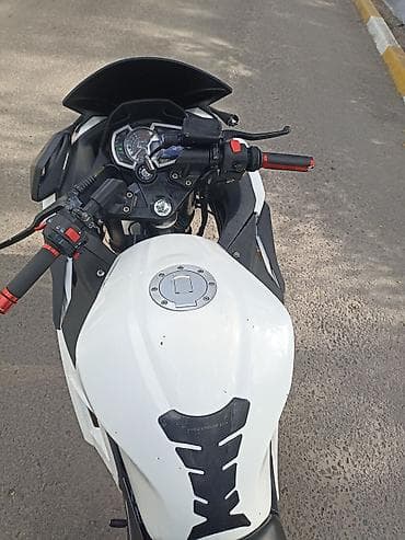 мотоцыкл хонда: Спортбайк Yamaha, 300 куб. см, Бензин, Взрослый, Б/у — 3