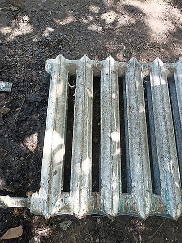 купить чугунные батареи бу: Чугунный секционный радиатор отопления - Материал: чугун - Тип — 1