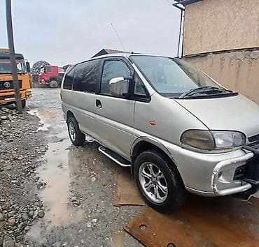 двигатель на делику: Mitsubishi Delica: 1995 г., 2.4 л, Автомат, Бензин, Внедорожник — 1
