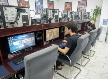 установка музыки: Компьютер, ядер - 16, ОЗУ больше 128 ГБ, Игровой, Б/у, HDD + SSD — 1