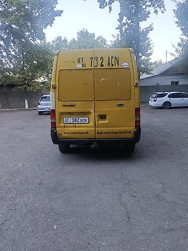 Грузовой фургон Ford Transit (желтый) - Кузов: цельнометаллический — 9