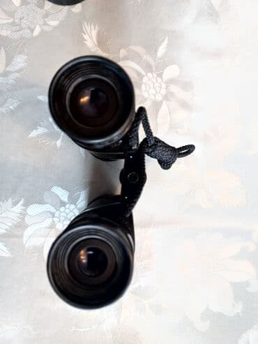 бинокли военные: Набор из трех биноклей различных моделей и характеристик. Включает — 9