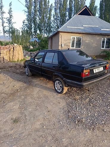 corolla 2016: Volkswagen Jetta: 1988 г., 1.3 л, Механика, Бензин, Седан — 3