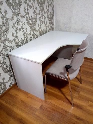 Письменный стол, Б/у at lalafo.kg Письменный стол, Б/у